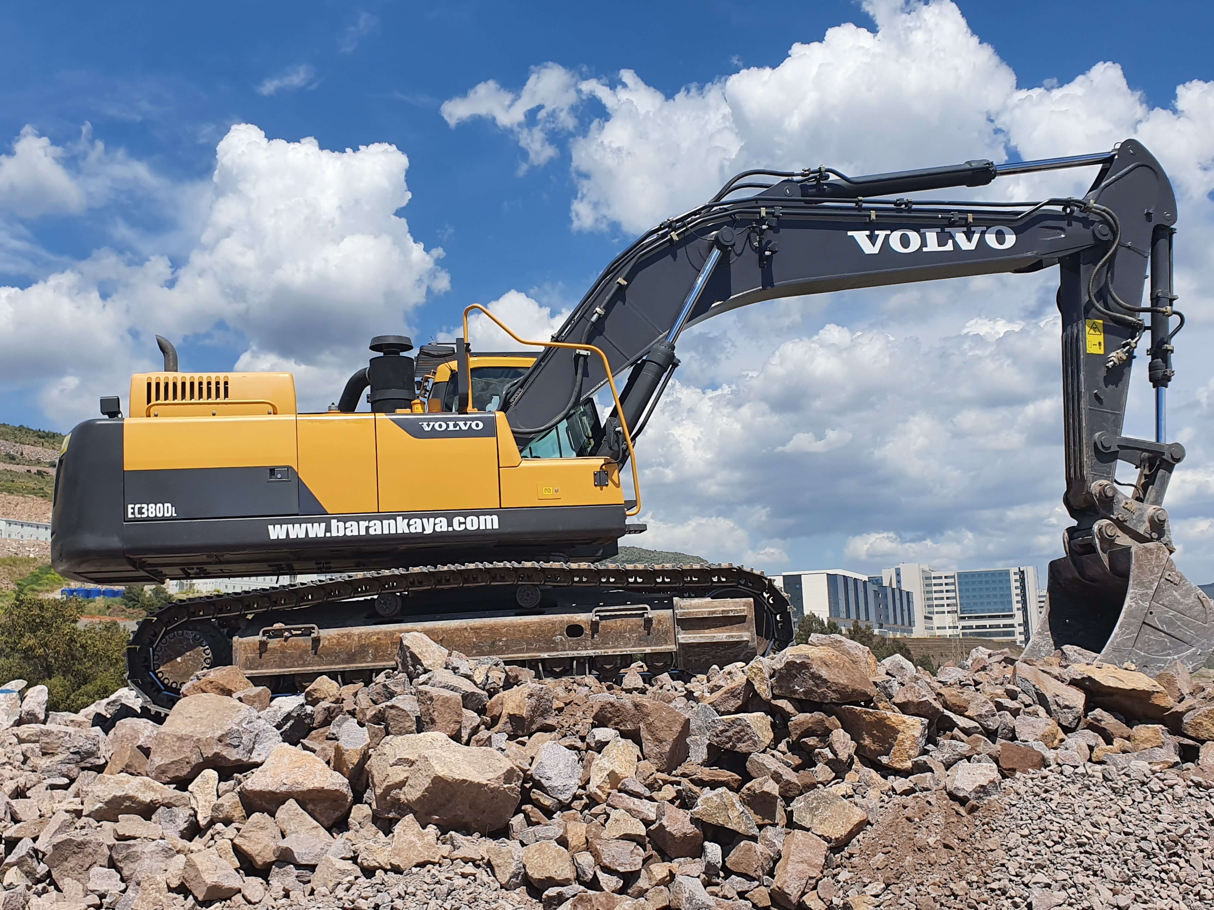 VOLVO EC 380 DL EKSKAVATÖR BARANKAYA İNŞAAT HAF. TAAH